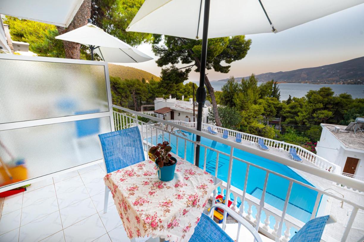 Lions Apartments Poros Town Екстериор снимка