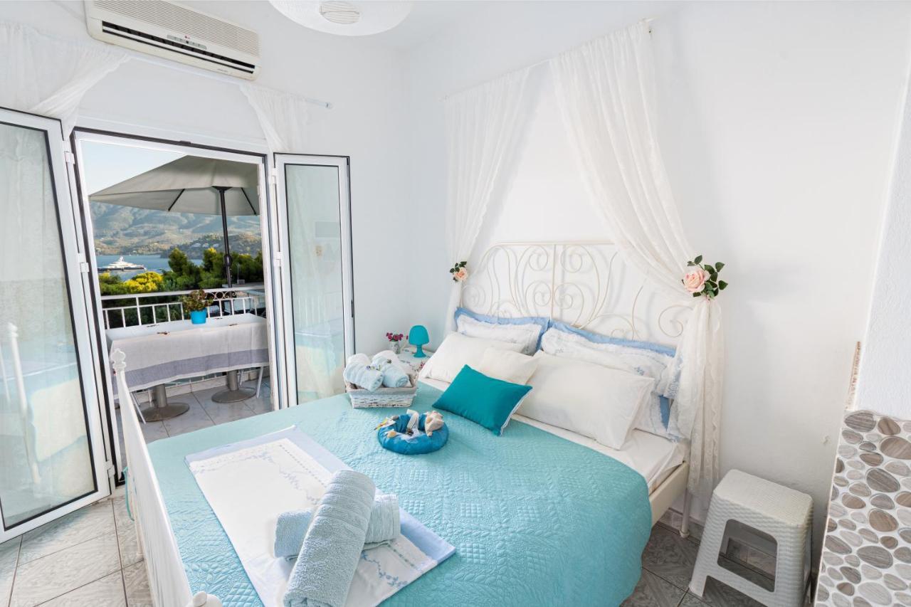 Lions Apartments Poros Town Екстериор снимка